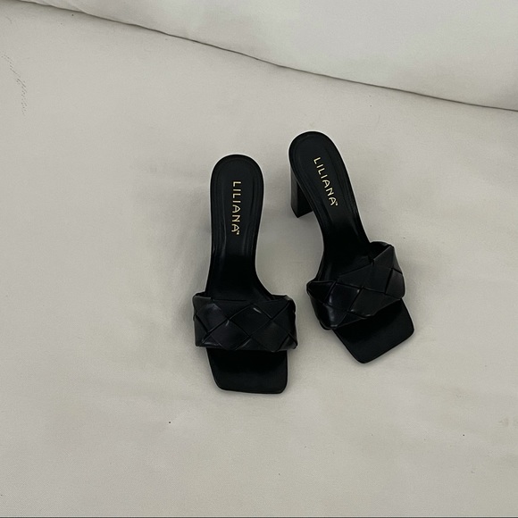 Black Bottega Look Heels - Picture 2 of 4